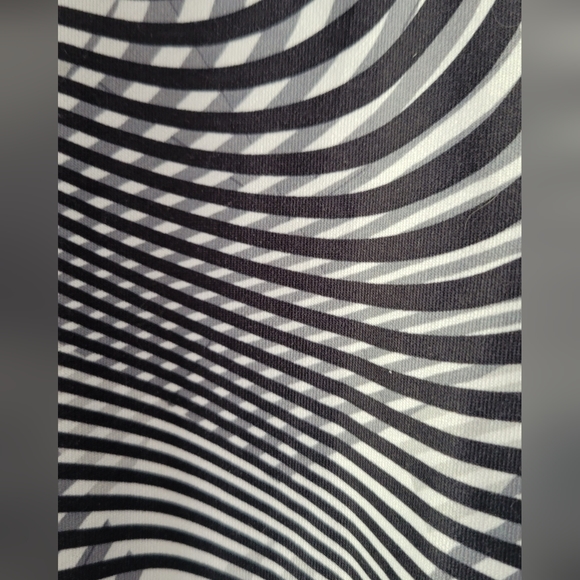 Nike athletic capri - Picture 2 of 4